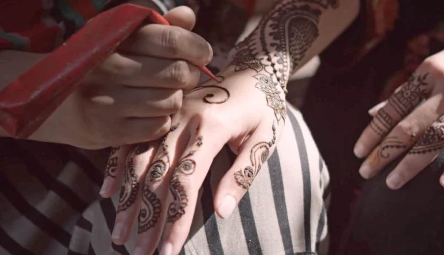 Evening Desert Safari Dubai henna tattoo